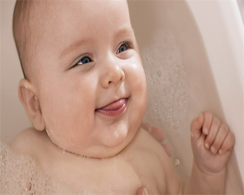 打造国内首家美发博物馆、带厦门美业走出去……他靠巧手妙剪闯天下