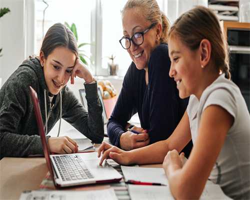 雅诗兰黛CEO和兰黛家族成员将大幅降薪五个月