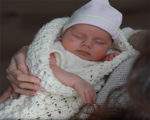 科技赋能美妆行业 百雀羚研究院在京成立